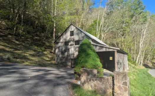 Creekfront Cottage Home for Sale in Shawsville VA