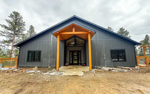 Custom-Built Home on 11 Acres | Lewistown, Montana