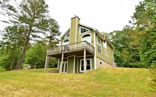 Discover Your Dream 3 Bedroom Home For Sale in Lobelville, TN