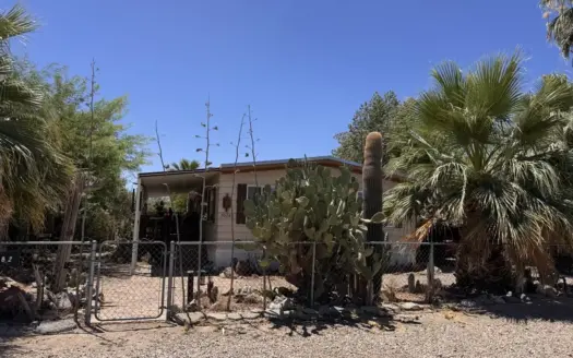Fully Furnished 2 Bed 2 Bath Home for Sale in Wenden, AZ