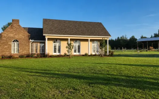 Hartford, Alabama Horse Property | 4 Bed, 3 Bath Home, 6.7 Acres