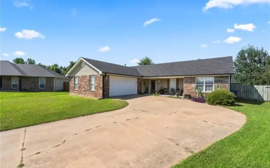 Home for Sale in Gravette, Arkansas