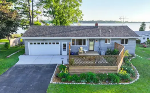 Home For Sale on White Lake in Weyauwega, WI