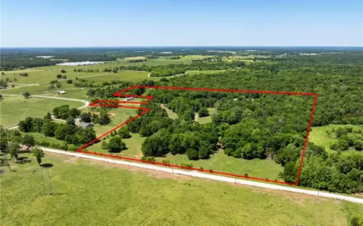 Home on 30 Acres For Sale in Gravette, AR