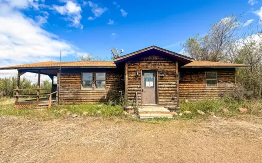 Home on Milk River in Malta, Montana |  5.11 Acres