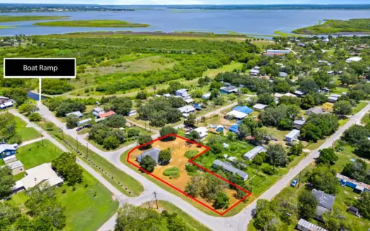 Investment Opportunity Near Lake Corpus Christi on 0.62 Acres