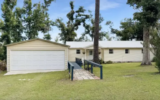 Lakefront Living At Lake Alcyone In Jennings, FL