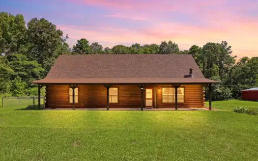 Log Home with Shop on 4.24 Acres in Kilgore ISD