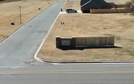Lot 1 Twin Oaks Ridge | Building Lot Clinton OK | City Utilities