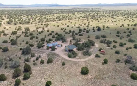Lovely Northern AZ Off Grid Country Home on almost 40 acres