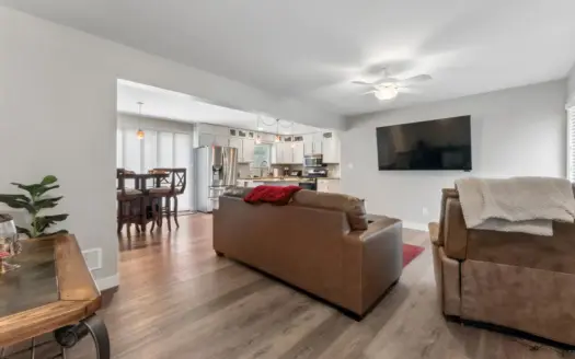 Luxury Country Estate with Shop for Sale in Big Walnut Schools
