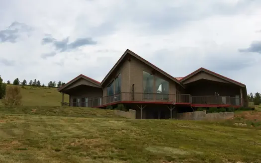 Montana Foothills Retreat | Hobson, Montana