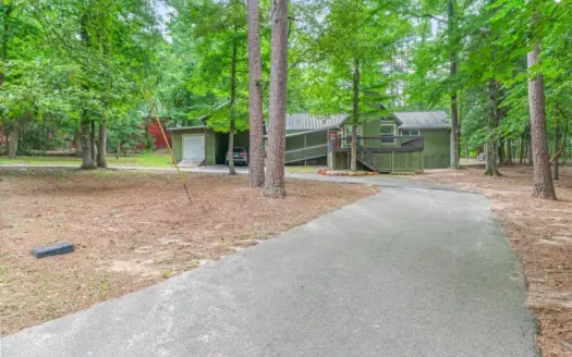 Move In Ready 2 Bedroom 2 Bath Home in Holly Lake Ranch, Texas