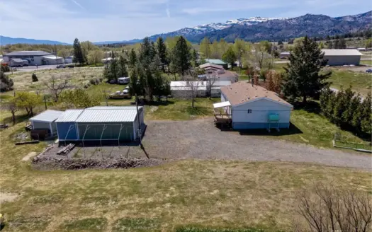 Spacious 3-Bedroom Home in Scenic Modoc County