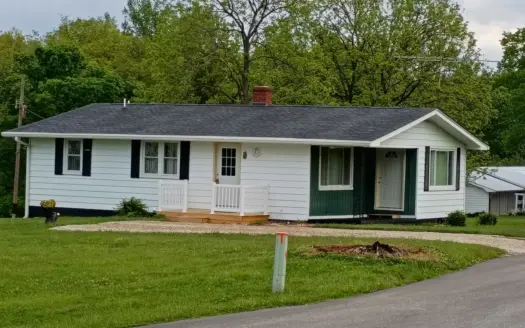 Updated Country Home with Workshop in Solsberry Indiana For Sale