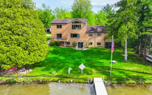 Waupaca Chain O’ Lakes Home For Sale on Taylor Lake
