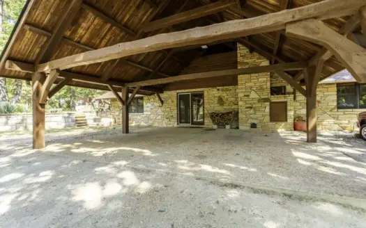 Timber Frame home on 8 acres for sale Highland, AR