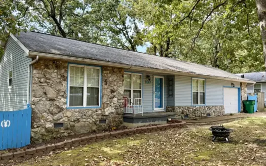 Home In Town For Sale In North Central Arkansas