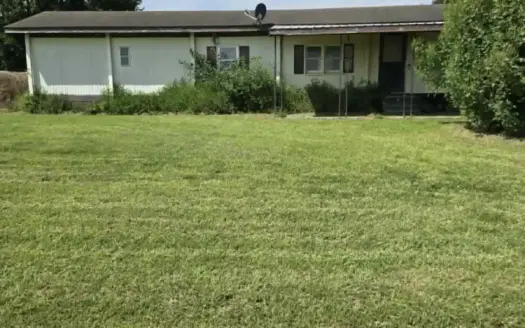 1.78 Acres For Sale in Livonia, Missouri