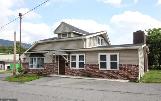 419 Chestnut St, Lykens, PA 17048