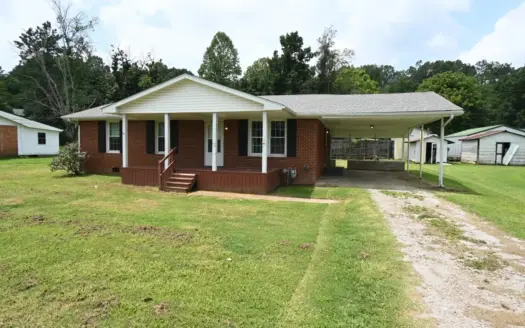 Move-In Ready Lobelville Home Near the Buffalo River