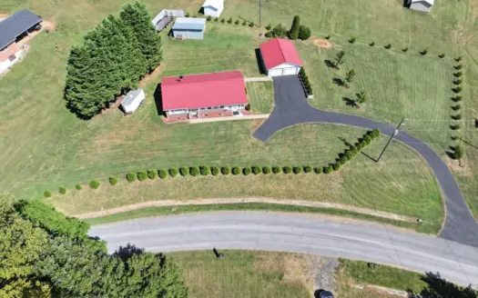 Brick Ranch Style Home With Finished Basement – Patrick County,Va
