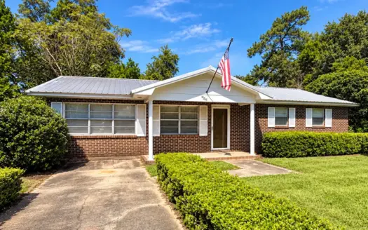 Graceville Buyers… You’Re Going To Want To See This One!