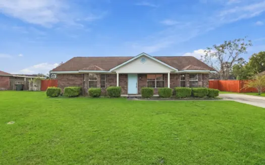 Hinesville, GA Home for Sale in Waterfield Subdivision