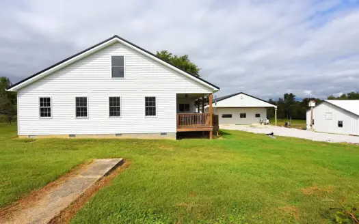 New House, Shop, Barns, Sheds, 5.8 acre Fenced Hobby Farm