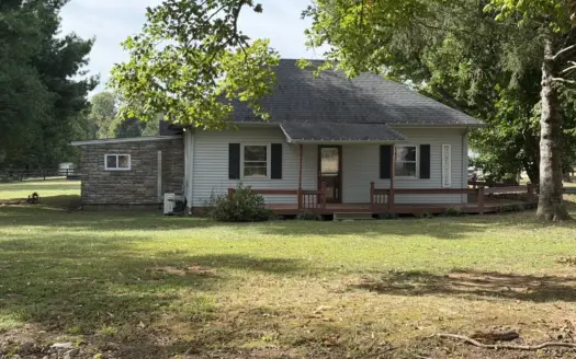 4 bedroom Country Home on 7 Acres for sale near Franklin, Ky.