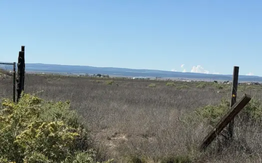 28 Acres for Sale with Mountain Views in McIntosh, NM