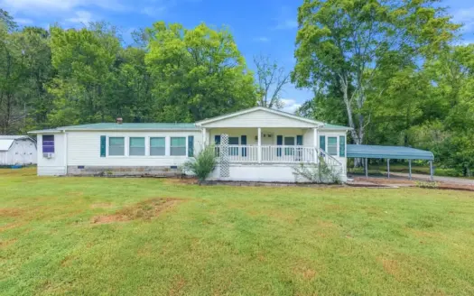 Country Home for Sale in Hickman County, Tennessee