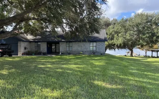 Wonderful South Texas Waterfront Home on Lake Corpus Christi