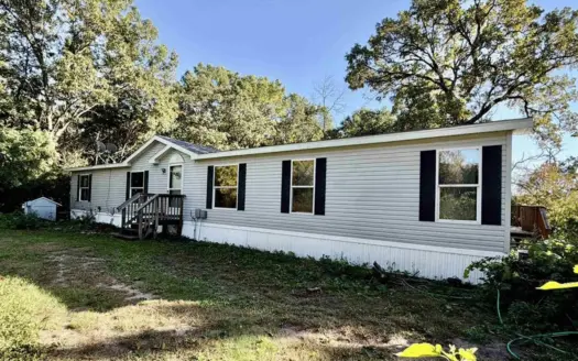 Country Home For Sale in Waupaca WI