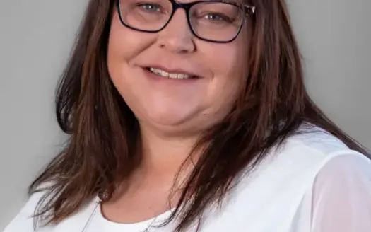 agent profile picture for Deonica Asbery on country homes website