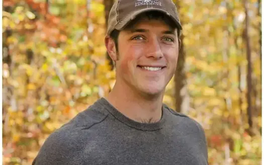 agent profile picture for Dustin Jelliff on country homes website