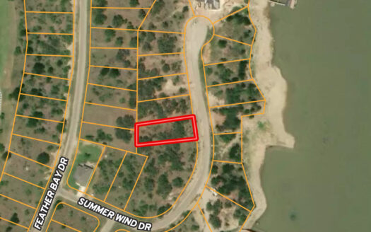 Lot for Sale in Kings Point Cove Near The Hideout