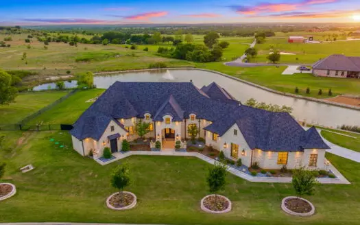 Luxury Estate on 2.35 Acres Canyon West Golf Course