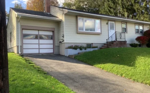 Ranch Home in Town/3 Bedrooms, 2 Baths