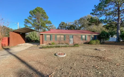 3 Bed / 1.5 Bath Brick Home for Sale in Kinston, Alabama