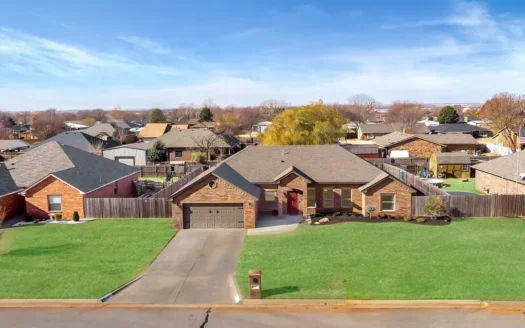 3 Bedroom 2 Bath Home for Sale in Elk City, Oklahoma