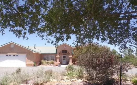 3 Bedroom, 2 Bath Moriarty, New Mexico Just off I-40!