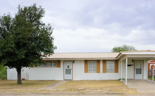 Cozy 2 Bdrm and 1 Ba Home Located in Fort Stockton Texas