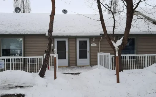 2 Bed, 2 Bath, 2 Level Condo for Sale in Pullman, Washington