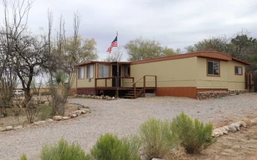 Home on Corner Lot in Benson, Az Mescal Lakes Area.