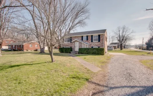 Home in Town for Sale in Columbia, Tennessee