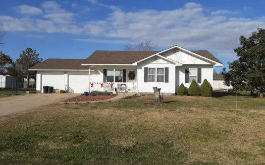 Home in West Plains, Mo for Sale – 3 Bedrooms 2 Baths
