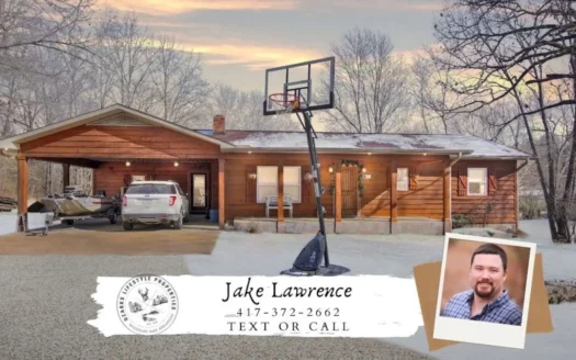 Home in Town in Mammoth Spring, Arkansas