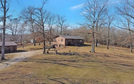 Cedar Home in West Plains School District So Missouri