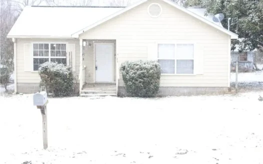 Home for Sale in Siloam Springs